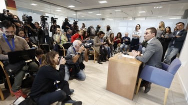 Juan Lobato no dimite pese a la presión interna y echa un pulso a Moncloa al denunciar el "linchamiento" del PSOE