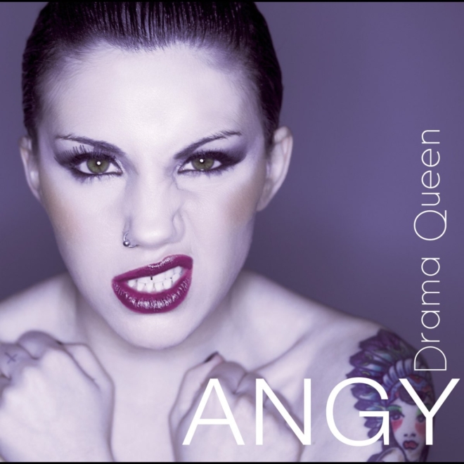 'Drama Queen' es el último disco de Angy, publicado en 2013.