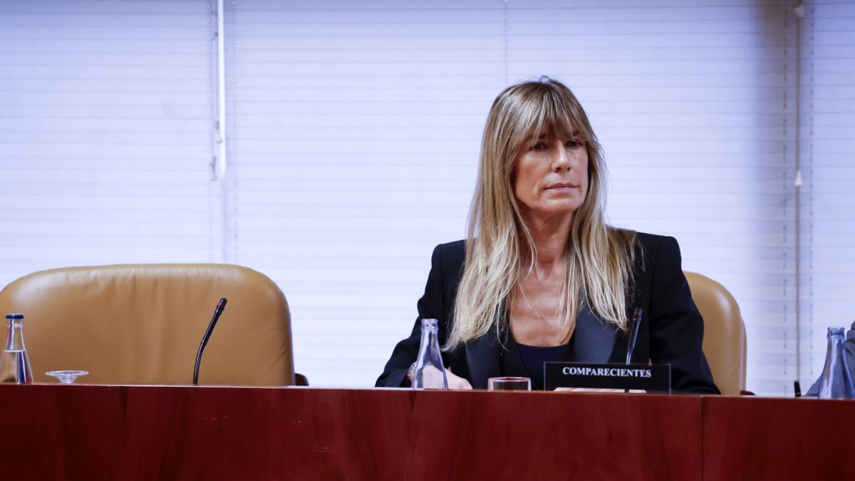 Begoña Gómez, esposa del presidente del gobierno Pedro Sánchez, comparece en la primera sesión de la comisión de investigación impulsada por el PP