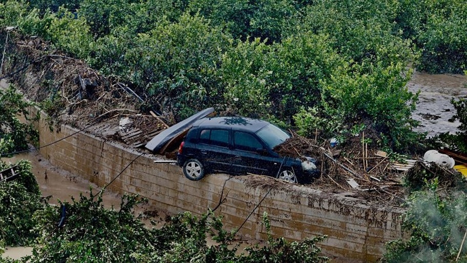 La reparación de los coches inundados y afectados podría tener un coste superior a la de un vehículo nuevo /EP