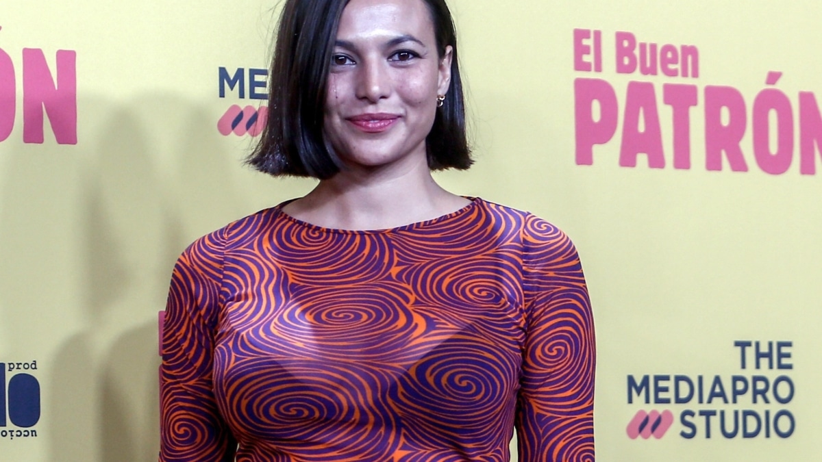 La actriz Elisa Mouliaa, posa en la premiere de la película ‘El buen patrón’