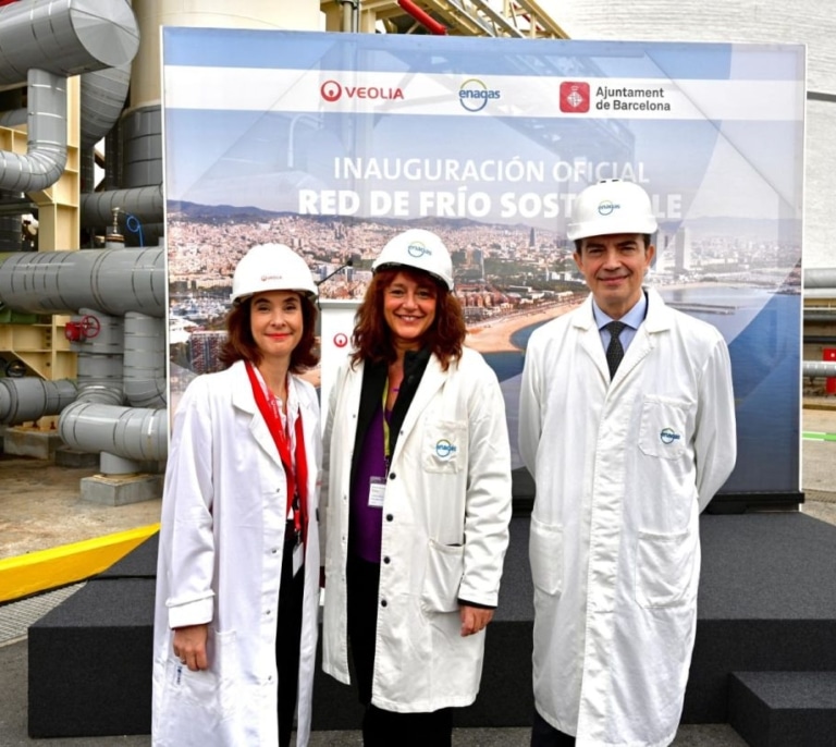 Veolia, Enagás y el Ayuntamiento de Barcelona inauguran una red que introduce el frío residual como fuente de energía sostenible