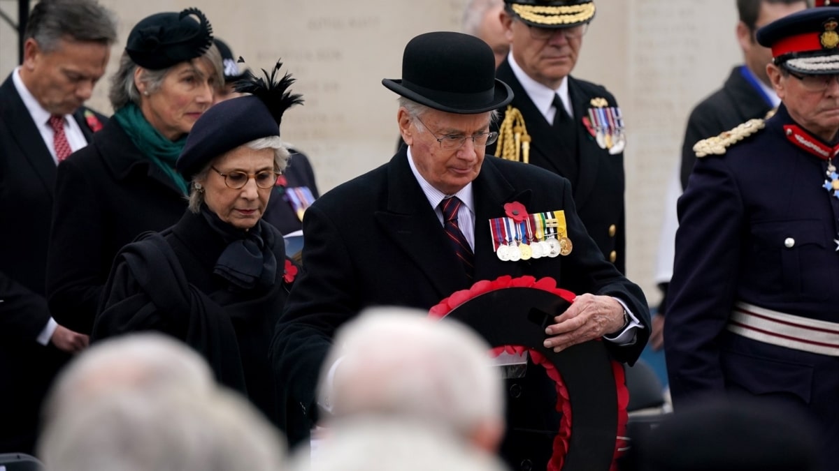 Los duques de Gloucester en la celebración del día del Armisticio en 2021.