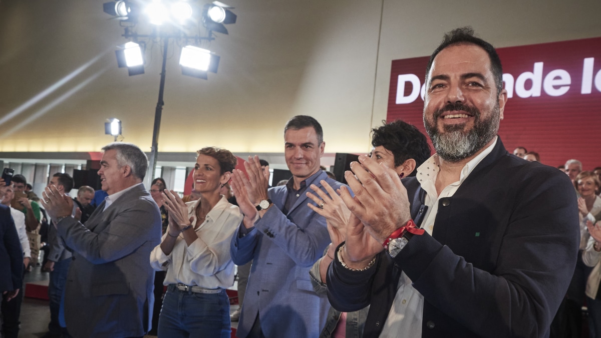 El secretario de organización del PSOE en Navarra: "Pongo la mano en el fuego por Cerdán, es una persona honesta"