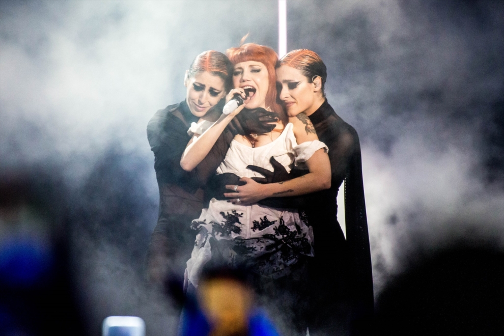 La cantante Angy Fernández actúa durante la gala final del Benidorm Fest 2024.