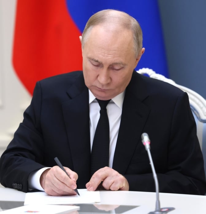 Putin aprueba una nueva doctrina que permite a Rusia responder con armamento nuclear a un ataque convencional