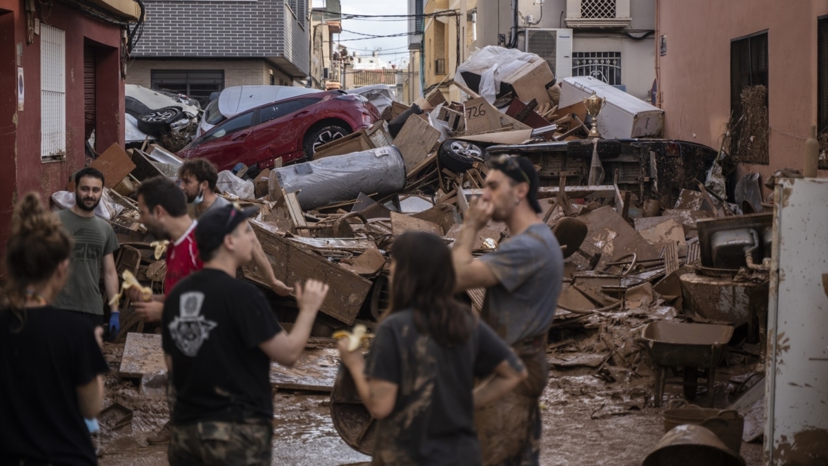 Destrozos causados por la DANA en Sedavi (Valencia).