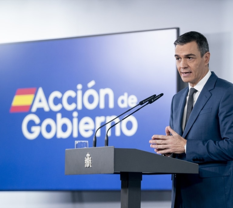 Sánchez elude criticar la gestión de Mazón pero reconoce que estamos "en una emergencia"