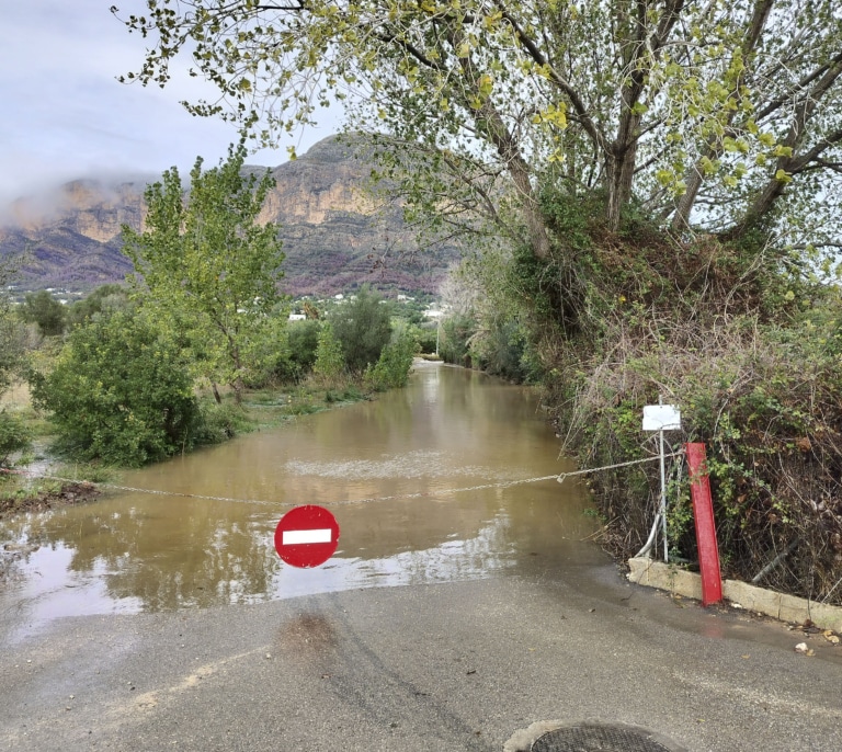 La Aemet amplía hasta mañana el nivel rojo por lluvias torrenciales en Valencia