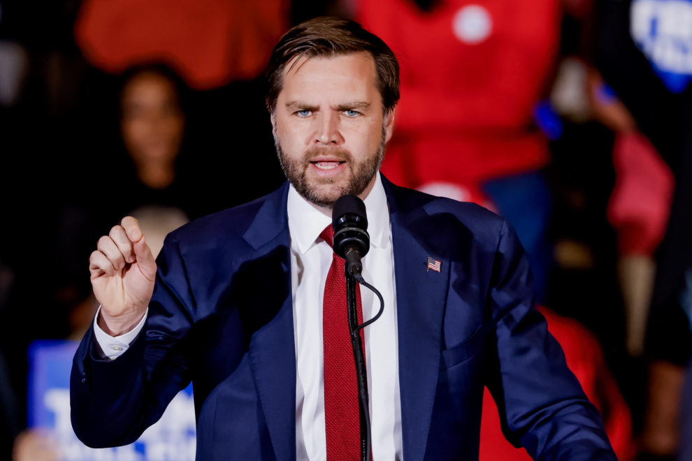 El vicepresidente electo, J.D. Vance, en un mitin de la campaña electoral