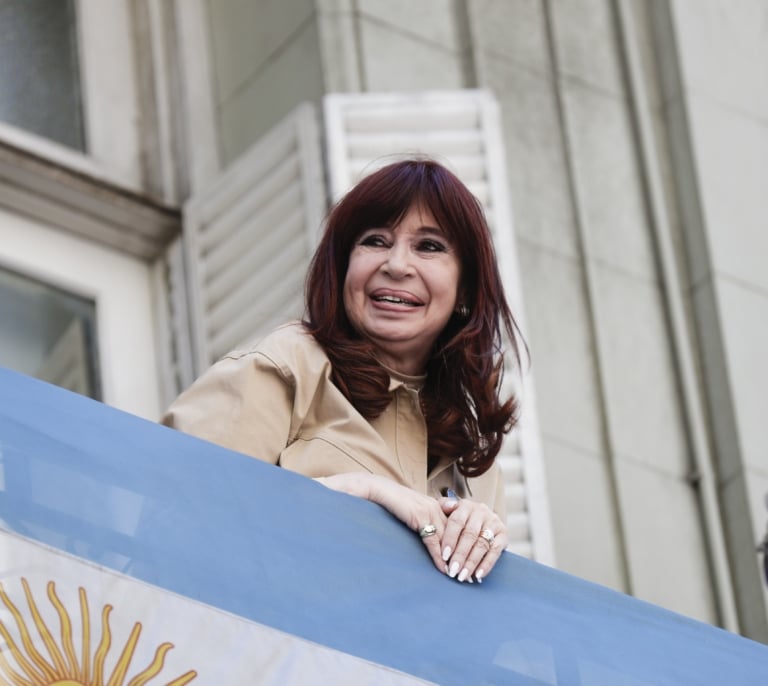 Milei le quita a Cristina Fernández los más de 20.000 euros de pensión de expresidenta por "estafar" a los argentinos