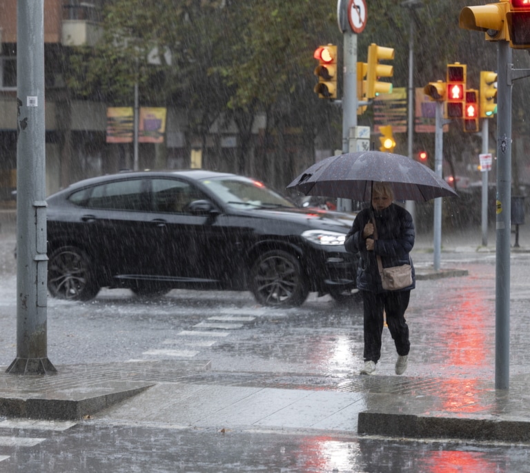 Málaga, Granada y Gandía suspenden las clases ante el aviso de fuertes lluvias