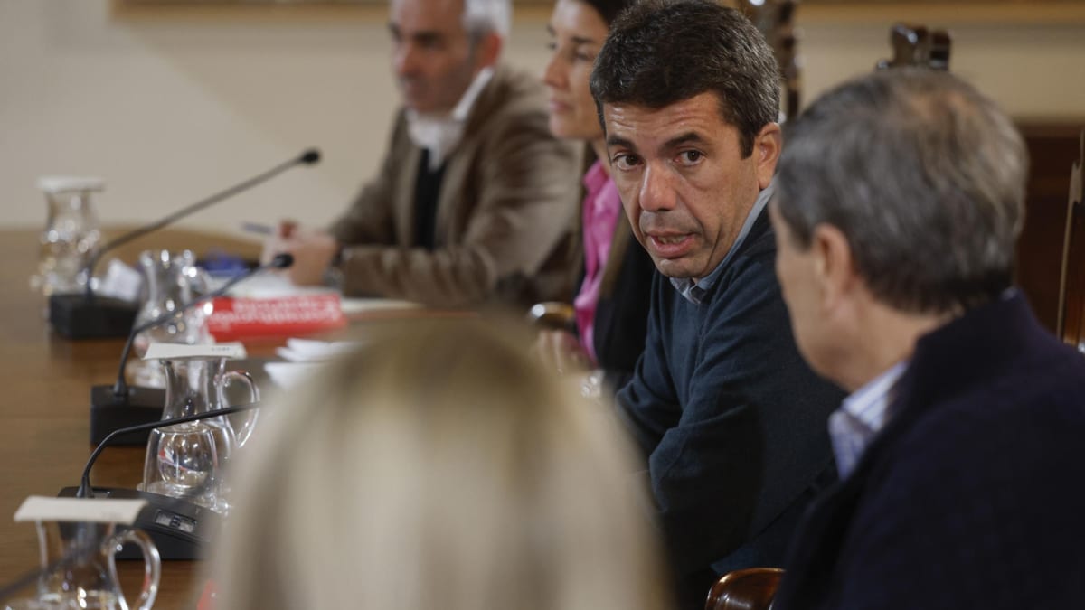 El president de la Generalitat valenciana, Carlos Mazón, durante una reunión extraordinaria del Consell este martes en Valencia