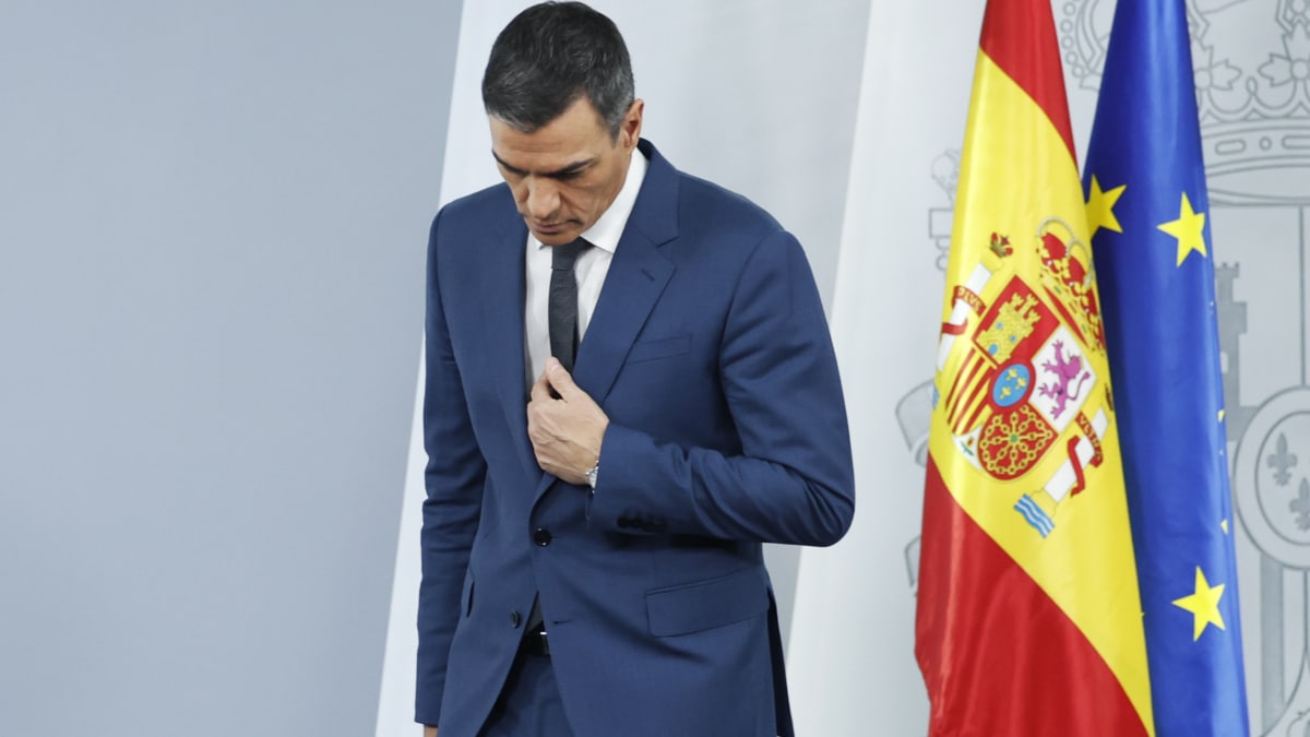 El presidente del Gobierno, Pedro Sánchez, comparece en rueda de prensa para anunciar las medidas que incluyen hasta 72.000 euros