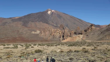 Suspenden las subidas al Teide a partir de las 16:00 tras el rescate de 130 personas en solo tres días