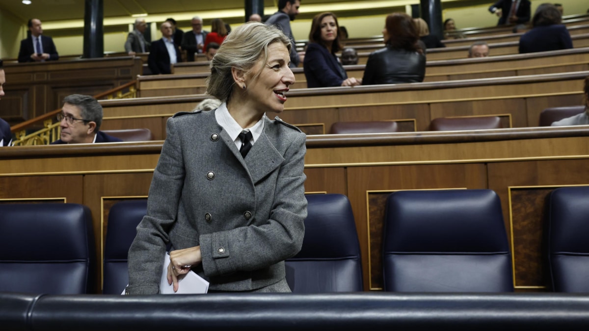 La vicepresidenta segunda y Ministra de Trabajo y Economía Social, Yolanda Díaz, a su llegada al pleno celebrado este martes en el Congreso