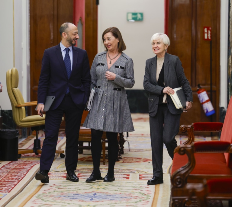 PSOE y Sumar ganan tiempo y aplazan la decisión sobre la propuesta de cuestión de confianza de Junts