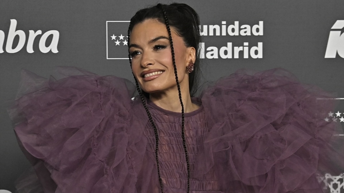 Madame de Rosa asiste a la gala de entrega de los Premios Ídolo.