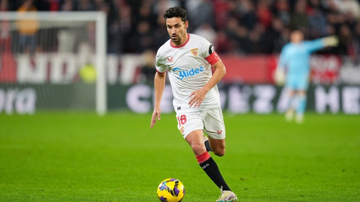 Jesus Navas, capitán del Sevilla FC, durante el partido contra Osasuna en el estadio Ramón Sánchez Pizjuán el pasado 2 de diciembre de 2024