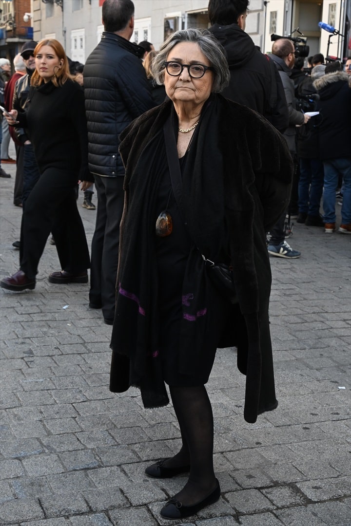 Elena Benarroch asiste a la capilla ardiente de Marisa Paredes en el Teatro Español, a 18 de diciembre de 2024, en Madrid (España). La actriz Marisa Paredes falleció este pasado martes a los 78 años. José Oliva / Europa Press CAPILLA ARDIENTE;TEATRO ESPAÑOL;MUERTE;MARISA PAREDES;18 DICIEMBRE 2024 18/12/2024