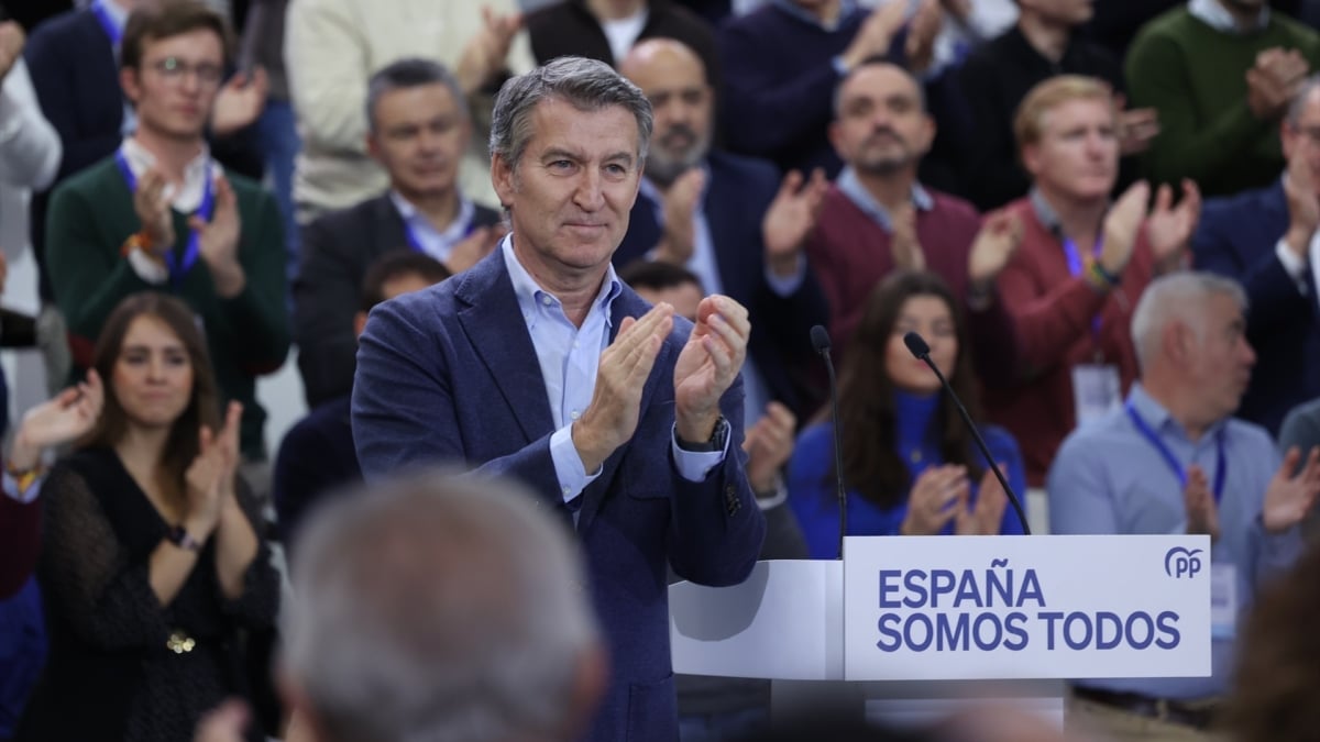 Mayoría absoluta de PP y Vox por el desplome de Yolanda Díaz, según las encuestas