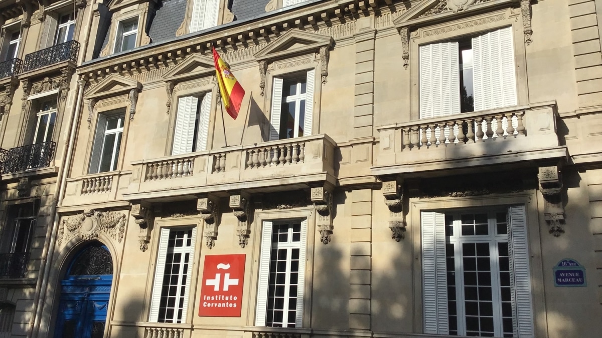 El Gobierno restituye al PNV la propiedad del inmueble que ahora ocupa en Instituto Cervantes en París