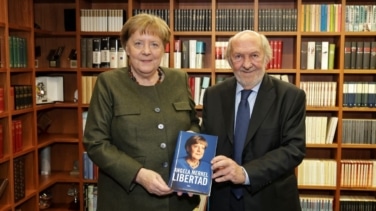 Angela Merkel presenta sus memorias en el Auditorio RBA de Barcelona y reflexiona sobre su legado