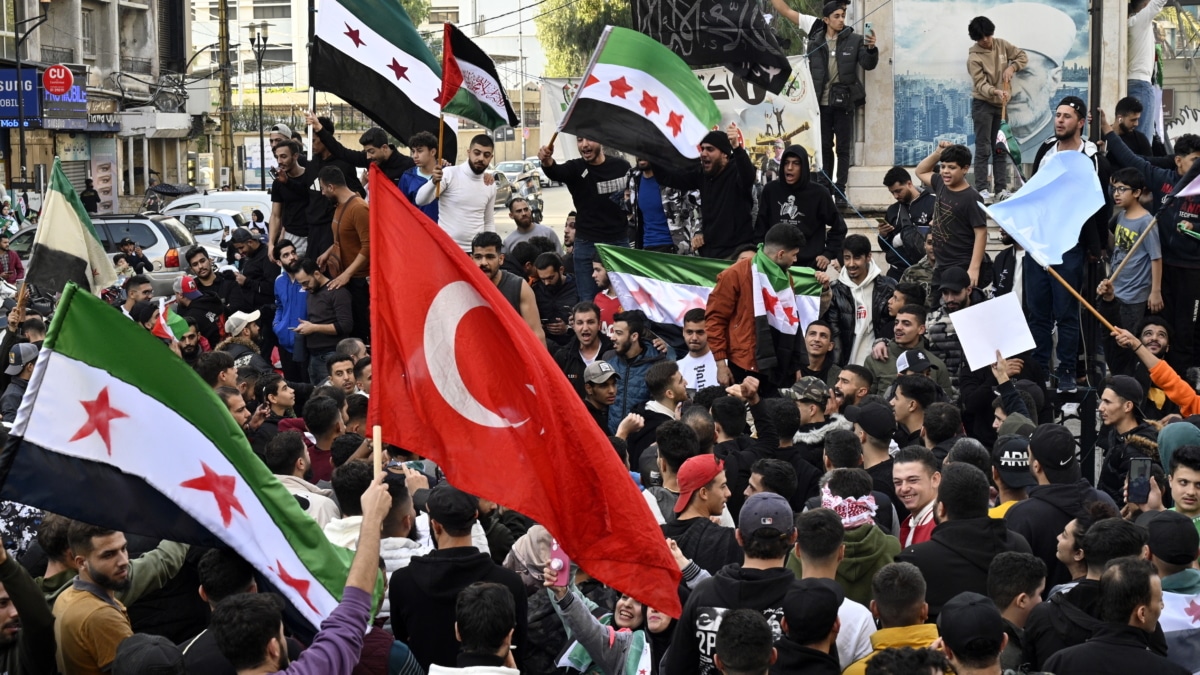 Celebraciones en Beirut por la caída de Bashar Asad