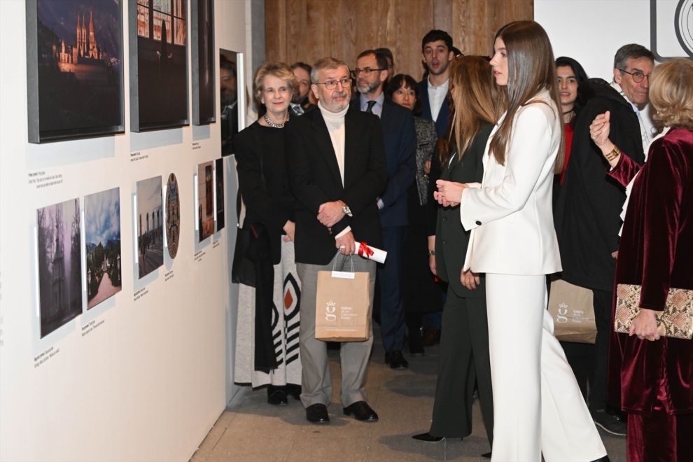 La Infanta Sofía en la entrega de los Premios Objetivo Patrimonio, Concurso de Fotografía Infanta Sofía 2024 en el Palacio Real a 13 de Diciembre de 2024 en Madrid (España). Organizado por el Patrimonio Nacional, la Infanta Sofía hará entrega de los premios en sus tres categorías, a Antonio Farto Casado en 'Palacios y monasterios', Emilie Payn en 'Espacios naturales' y Teresa Dorado Jiménez en 'Obras de arte'. También, entregará los galardones a los finalistas y un diploma acreditativo a los diez primeros en cada categoría.

José Oliva / Europa Press
PREMIOS OBJETIVO PATRIMONIO;CONCURSO DE FOTOGRAFÍA INFANTA SOFÍA;PREMIOS;FAMOSOS;
13/12/2024