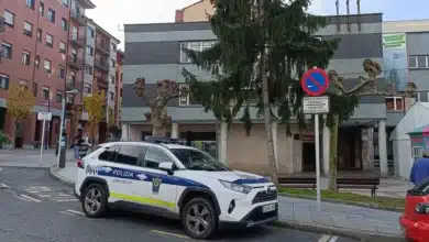 Fanfarrón, sin título y capaz de engañar a la policía, así era el falso agente municipal de Etxebarri