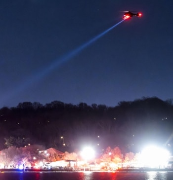 Un avión con 60 pasajeros se estrella contra un helicóptero en Washington