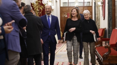 PSOE y Sumar vuelven a congelar la cuestión de confianza de Junts para seguir negociando