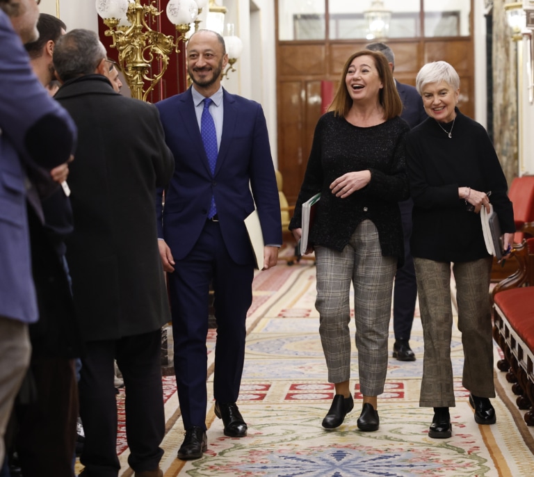 PSOE y Sumar vuelven a congelar la cuestión de confianza de Junts para seguir negociando