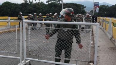 Maduro cierra la frontera con Colombia a pocas horas de su toma de posesión