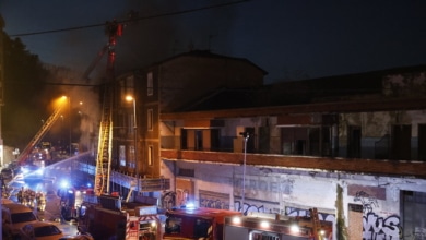 Fallece un hombre tras saltar del tercer piso de un edificio en llamas en Basauri