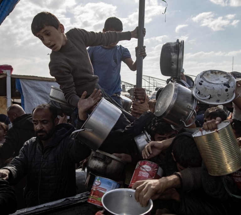 Israel y Hamás, al borde de un acuerdo de alto el fuego en Gaza: “Son horas cruciales”