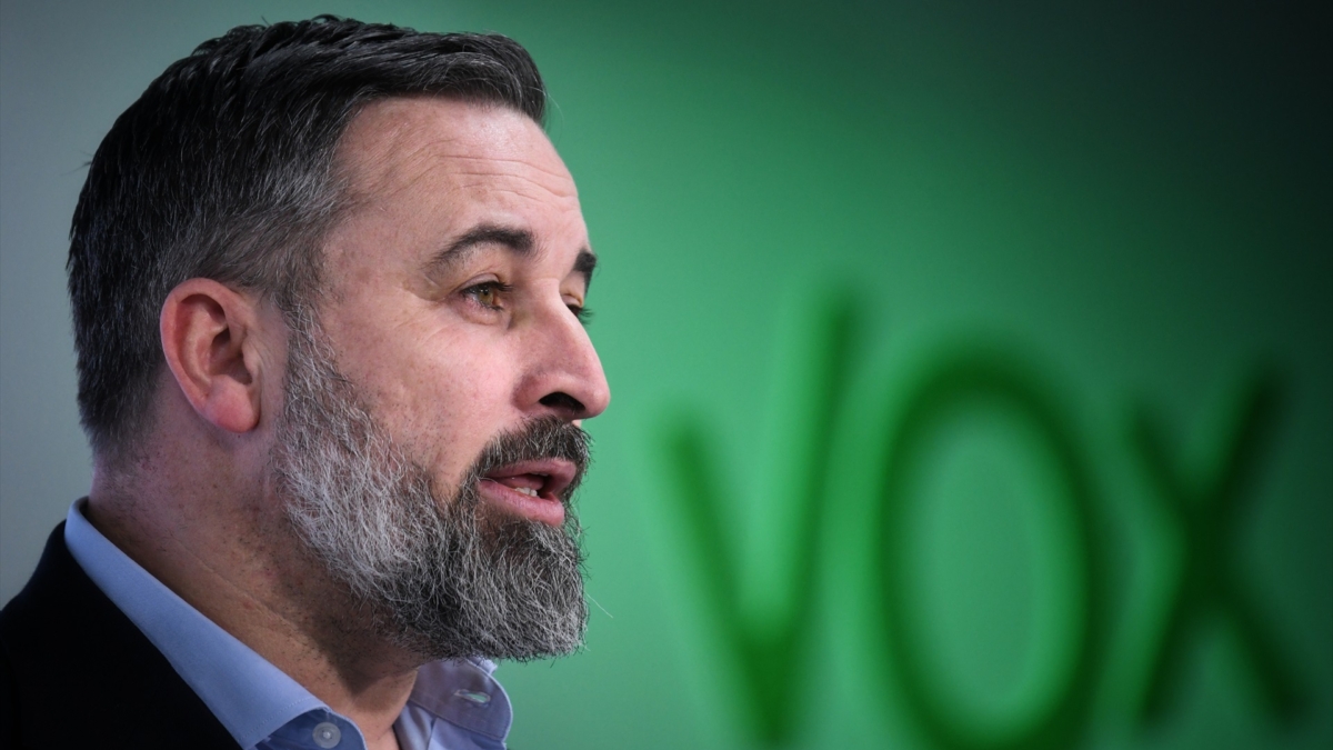 El líder de Vox, Santiago Abascal, durante una rueda de prensa en la sede nacional de Vox