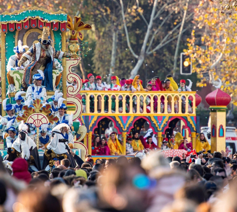 La lluvia adelanta la llegada de los Reyes Magos a Huelva, Cádiz y Sevilla