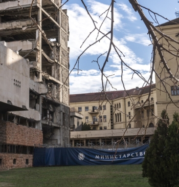 El cuartel del ejército serbio, icono de los bombardeos de la OTAN, [...]