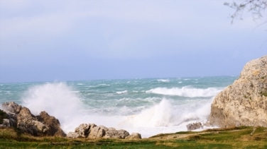 Viento causa caos: 16 incidencias atendidas por 112 en Cantabria