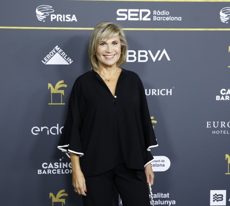 Julia Otero: "Empecé en la radio por casualidad y llevo 30 años disfrutando de este medio único"