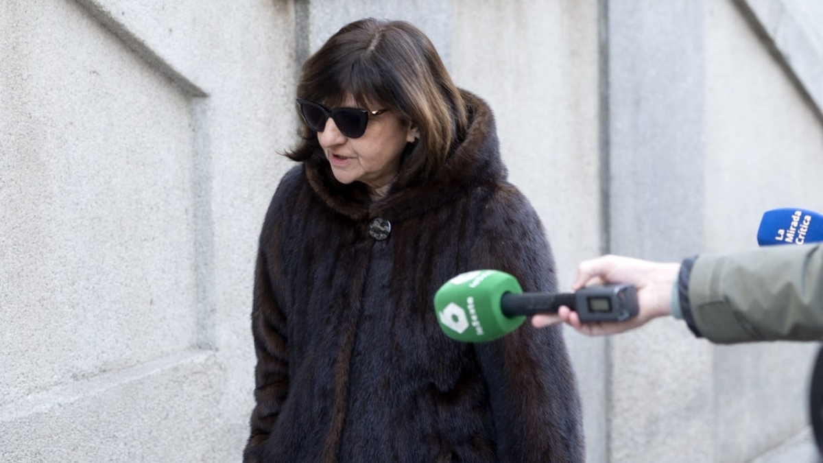 La fiscal Almudena Lastra llega al Tribunal Supremo.