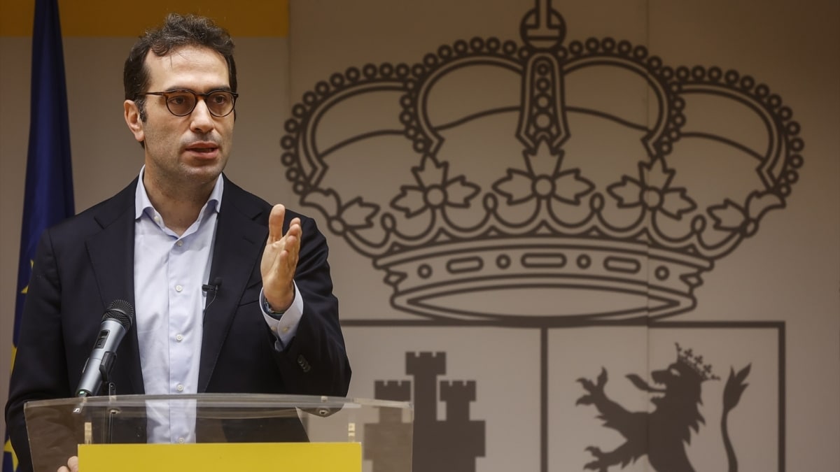 El ministro de Economía, Comercio y Empresa, Carlos Cuerpo, este viernes en Valencia.