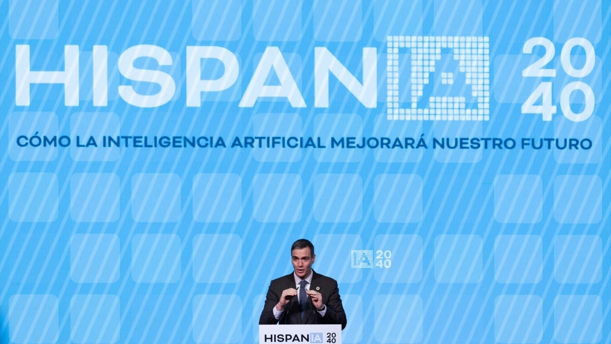 Pedro Sánchez durante la presentación de ALIA