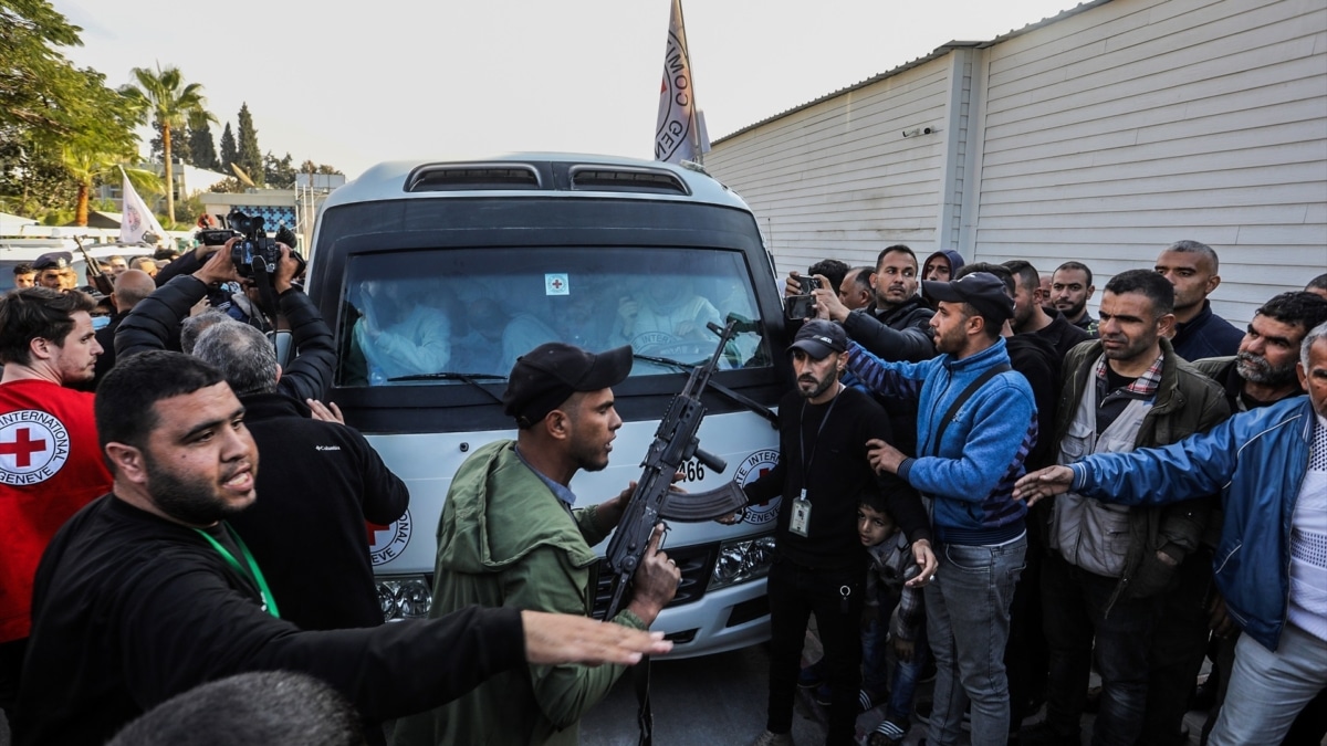 Albares propondrá enviar a la Guardia Civil al paso de Rafah (Gaza)