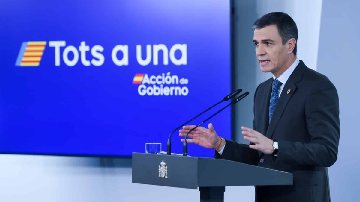 Pedro Sánchez interviene en la Moncloa ante los medios.