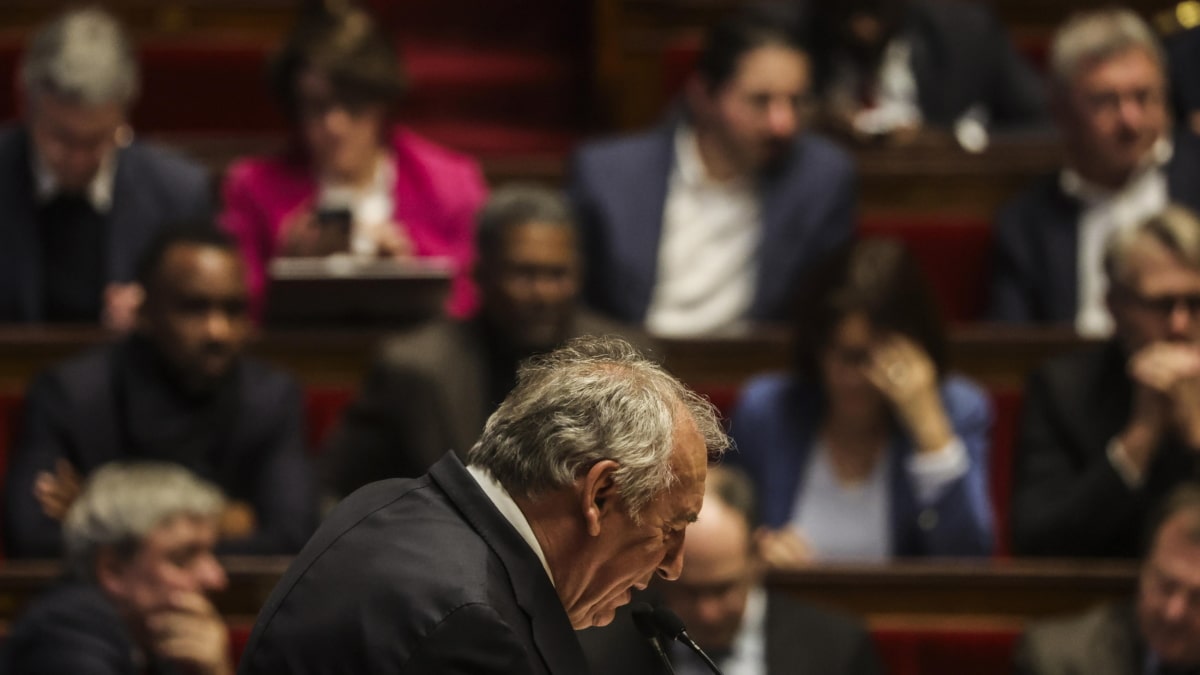 François Bayrou comparece en la Asamblea Nacional de Francia