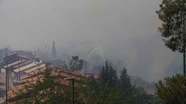 El sistema español que salva a las casas del fuego durante un incendio