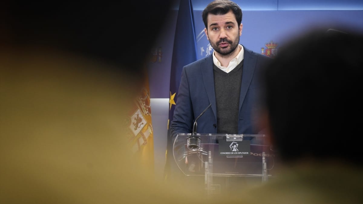 El portavoz de Podemos, Javier Sánchez Serna, en una rueda de prensa este martes en el Congreso