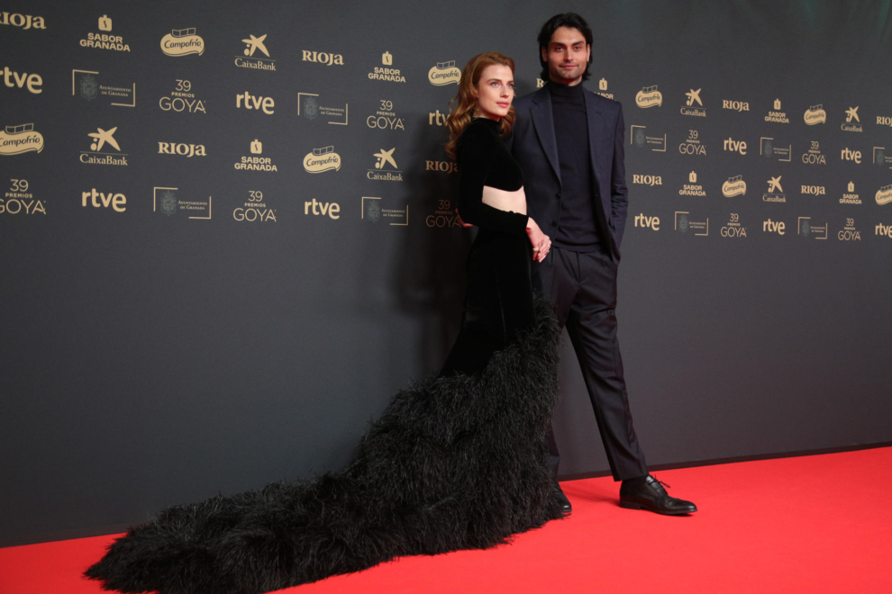 Rocío Suárez de Puga y Marcos Perna en la alfombra roja de la 39 edición de los Premios Goya.